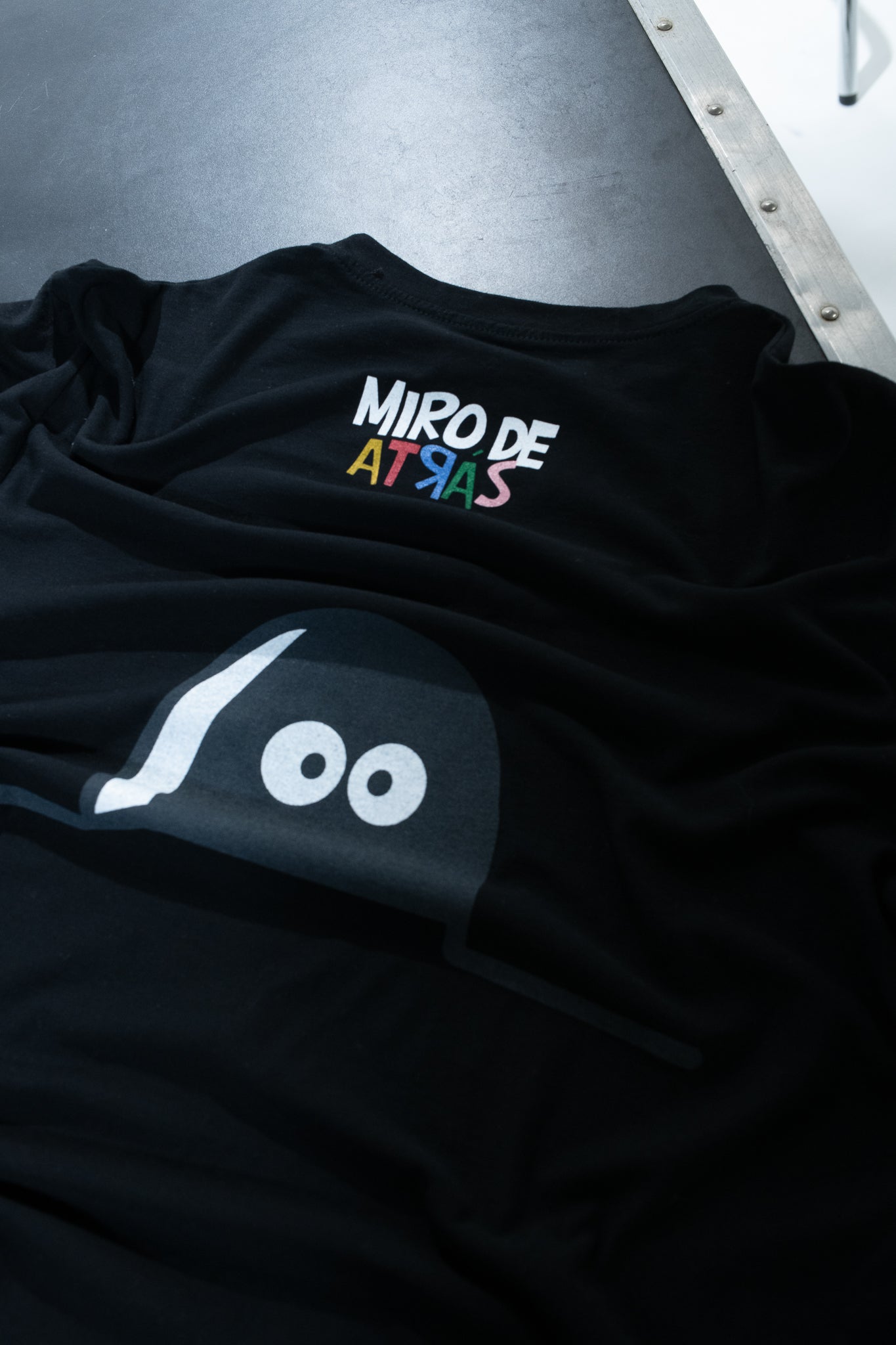 Fan Desde el Día 1 | Ojos Negro