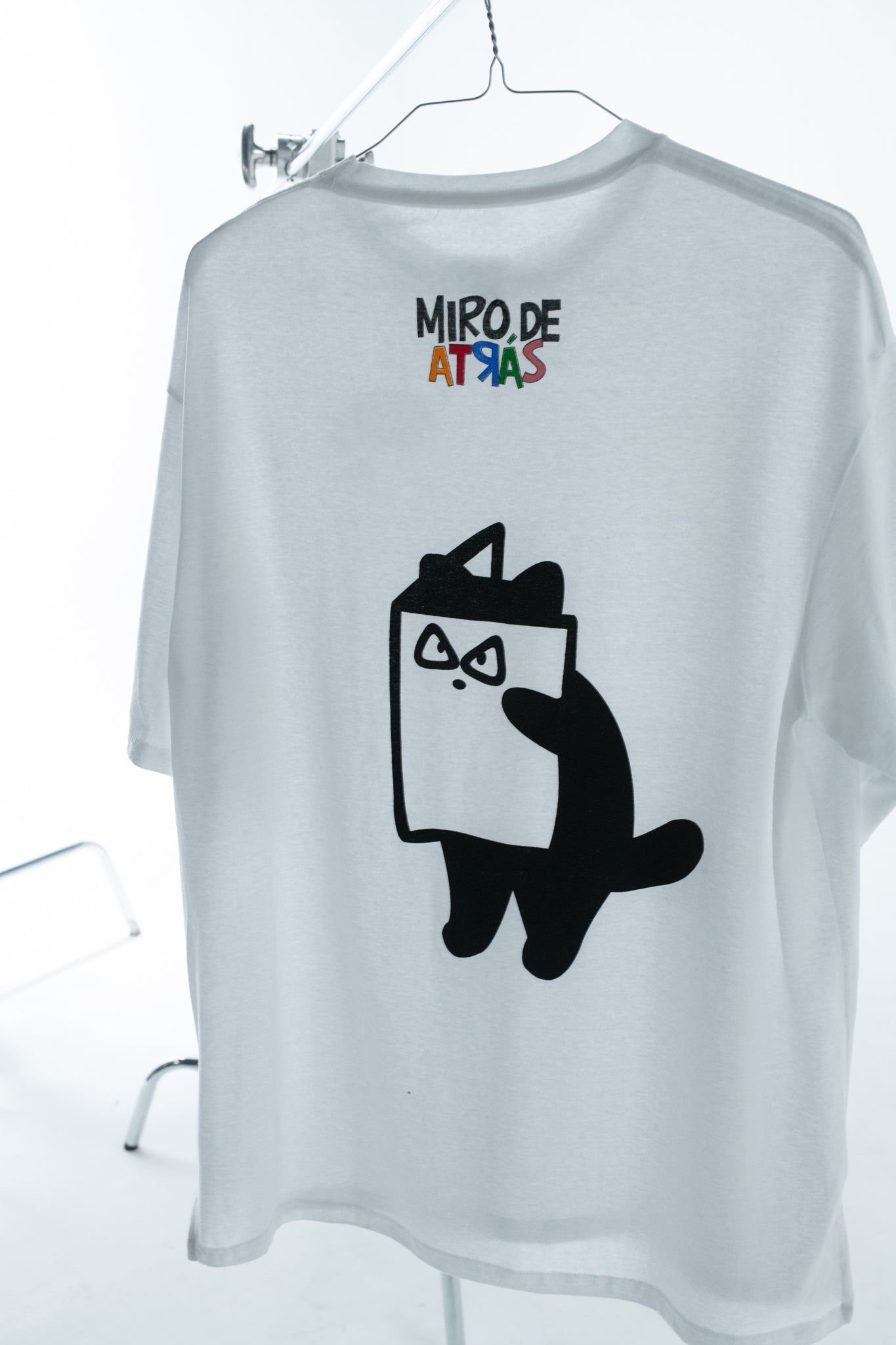 Fan Desde el Día 1 | Gato Blanco